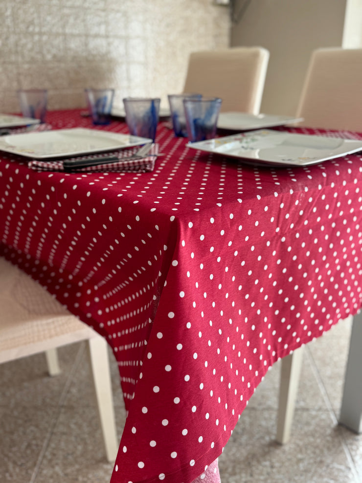 Set cucito per la cucina rosso