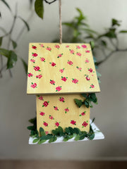 Nido di uccelli handmade