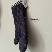 Guantone da cucina blu a quadretti