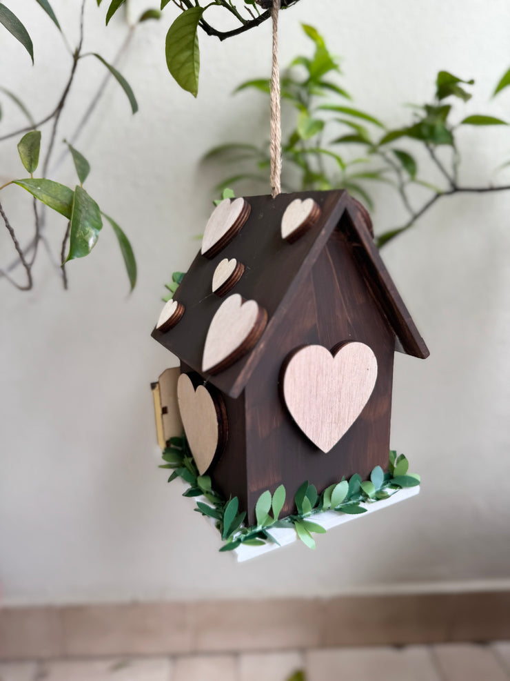 Nido di uccelli handmade