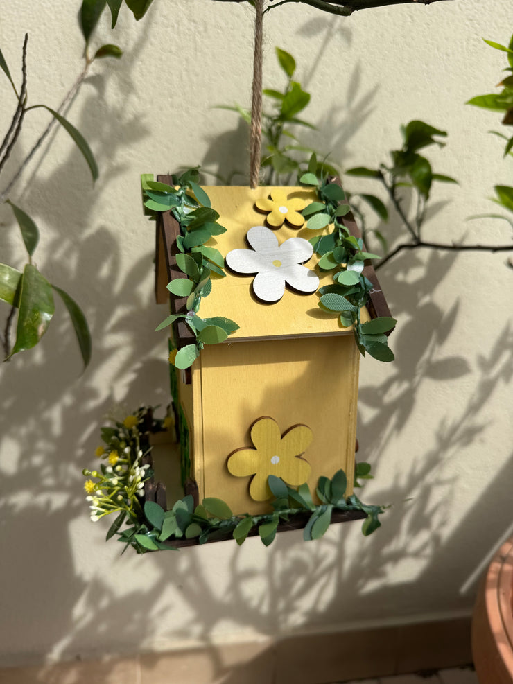 Nido per uccelli handmade