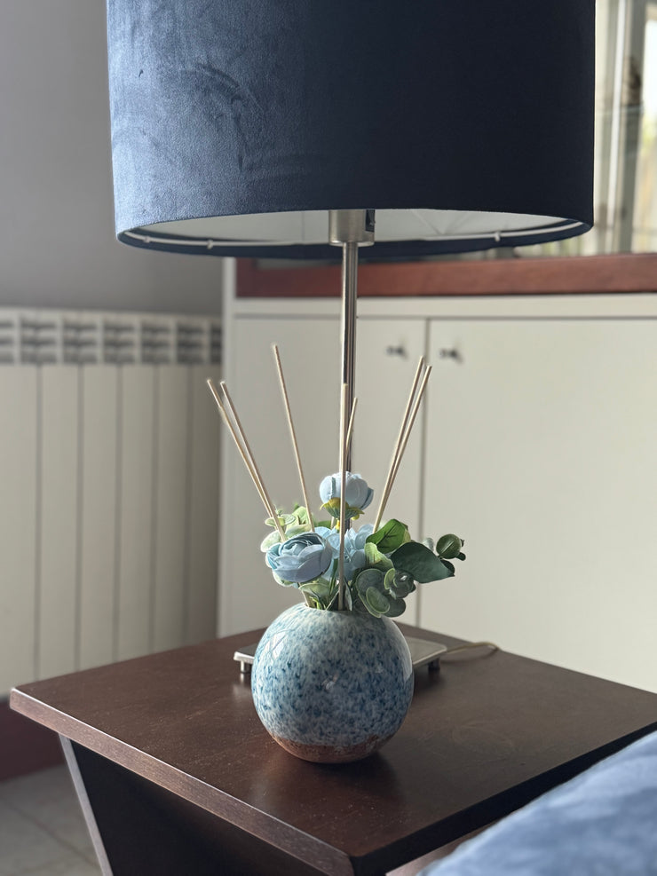 Profumatore per ambienti decorato con fiori artificiali di ottima qualità
