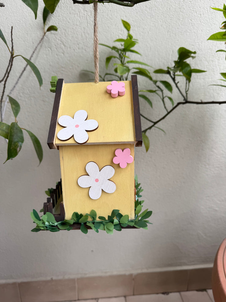 Nido per uccelli handmade