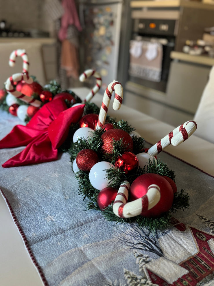 Tralcio centrotavola bianco e rosso con fiocco e maxi candycane