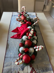 Tralcio centrotavola bianco e rosso con fiocco e maxi candycane