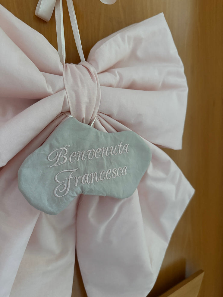 Fiocco nascita femminuccia con sacchetti porta confetti coordinati