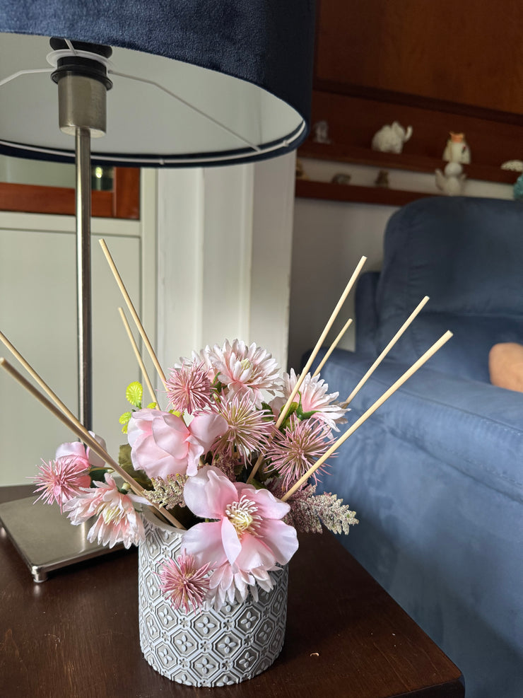 Profumatore d’ambiente con fiori artificiali