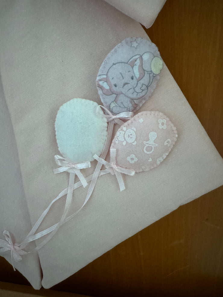 Fiocco nascita in cotone batista con sacchetto primo cambio e sacchetto porta confetti coordinato