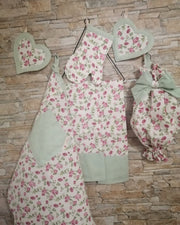 Set cucina verde acqua e fiorellini
