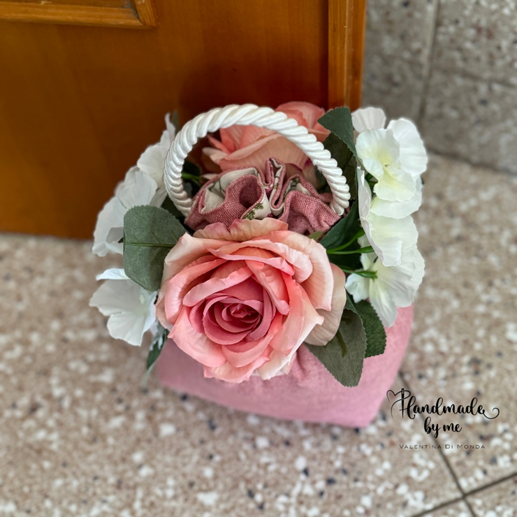 Sacchetto ferma porta con fiori artificiali